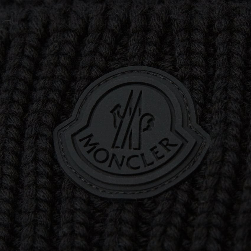 Monclr svarta beanie