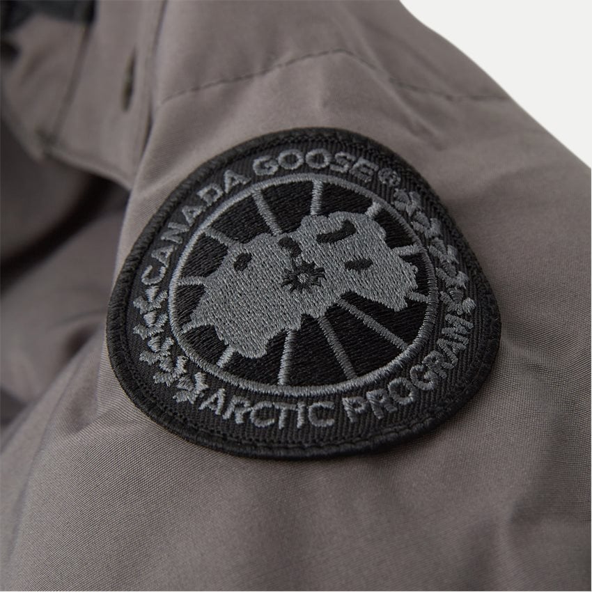 GOOSE JACKET