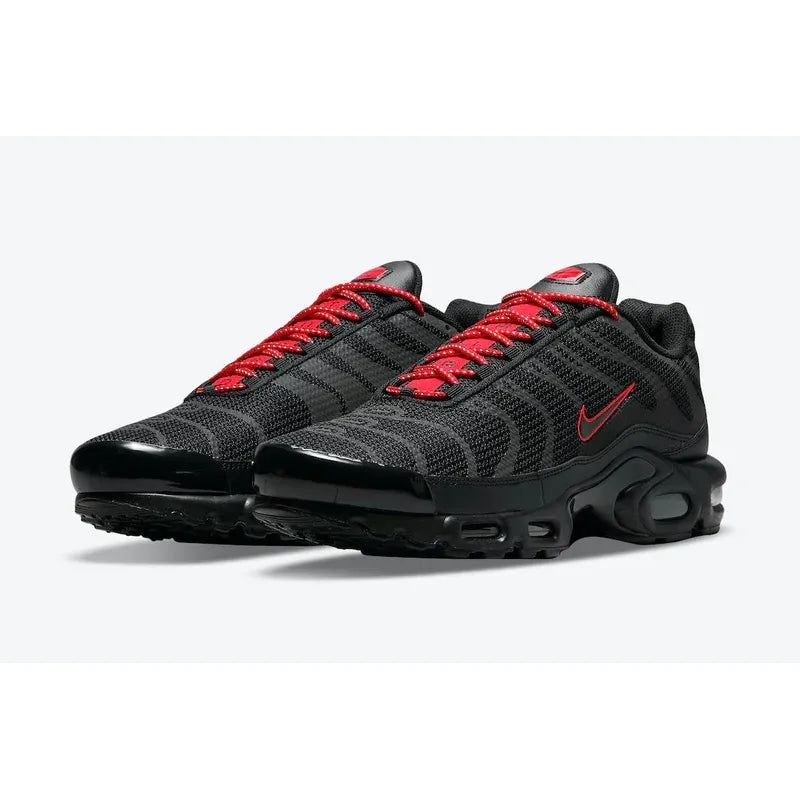 N1ke TN SNEAKERS in full black with red