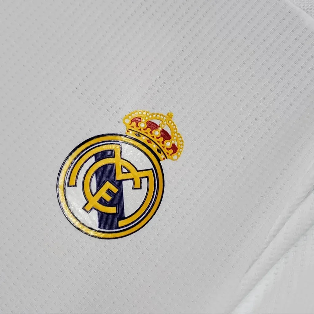 REAL MADRID 16/17 RETRO JERSEY