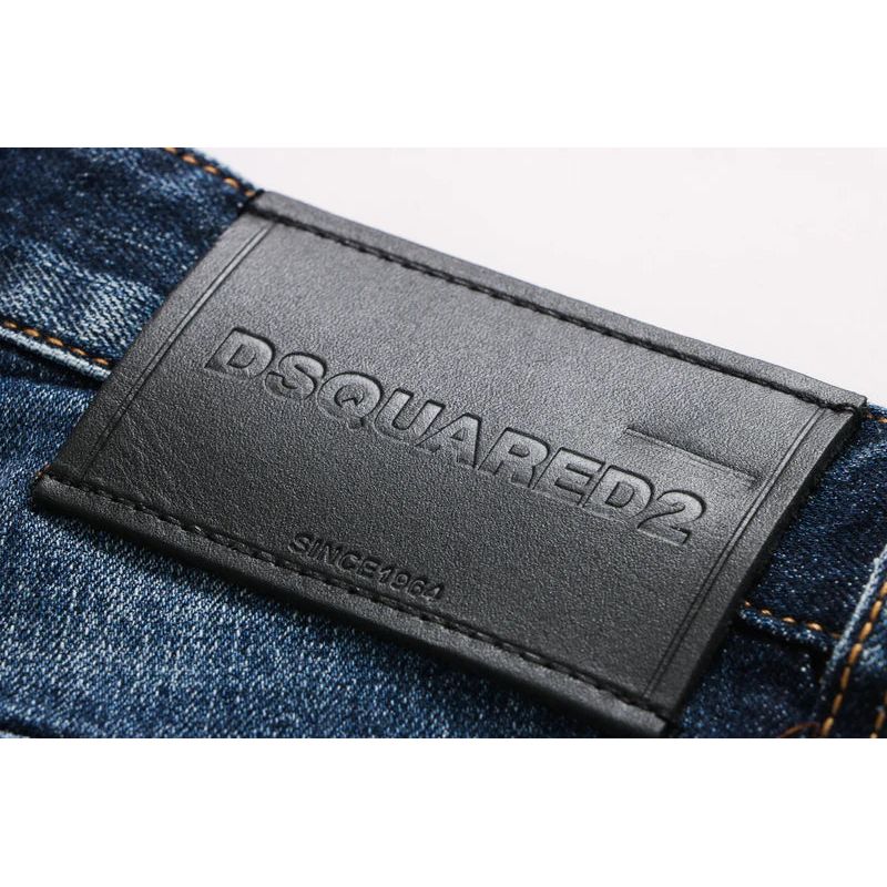 DSQ2 JEANS in blue with text