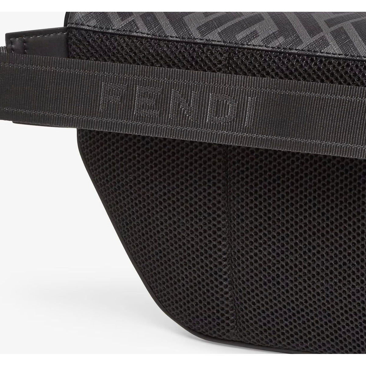 F€ndi Belt bag with zip fastening
