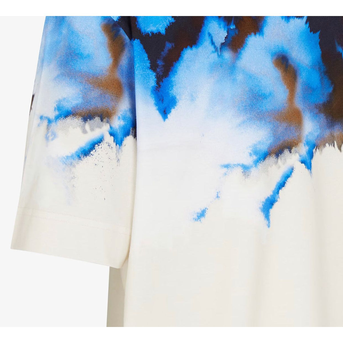 F€ndi T-shirt in white with blue details
