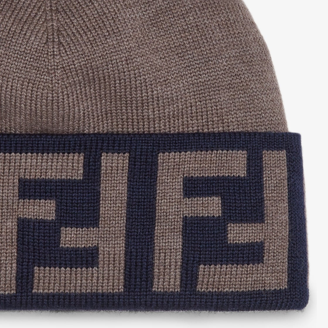F€ndi BEANIE black/light brown