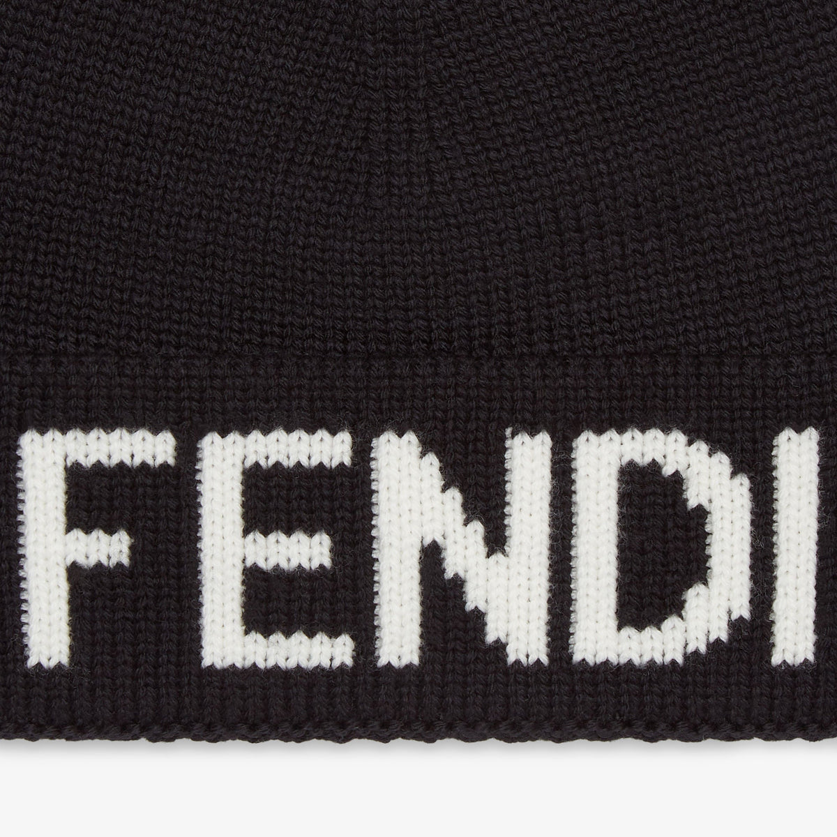 F€ndi BEANIE black/white F€ndi Letters